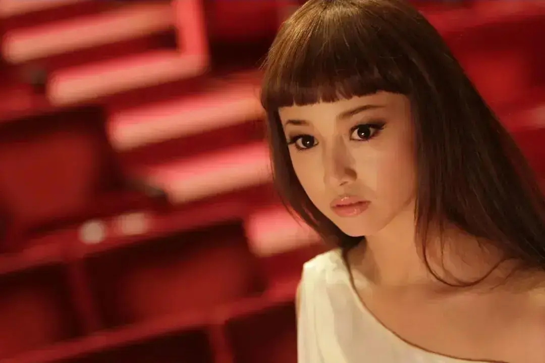 《狼狈》日本电影HD中字 - 爱情片全集高清播放 - 免费观看无广告流畅体验