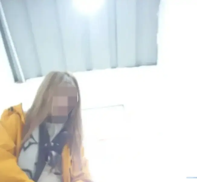 《抖音木木橙色冲锋衣厕所》木木事件原视频全集-1080P超清画质无删减播放-完整版高清资源免费在线观看与下载