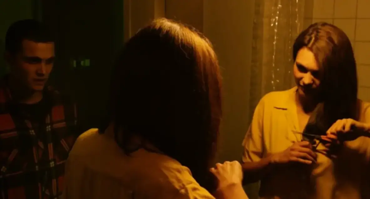 《爱恋》电影高清完整版在线观看-1080P超清无删减正片播放-《爱恋》HD中字免费看-爱情电影全网同步更新资源