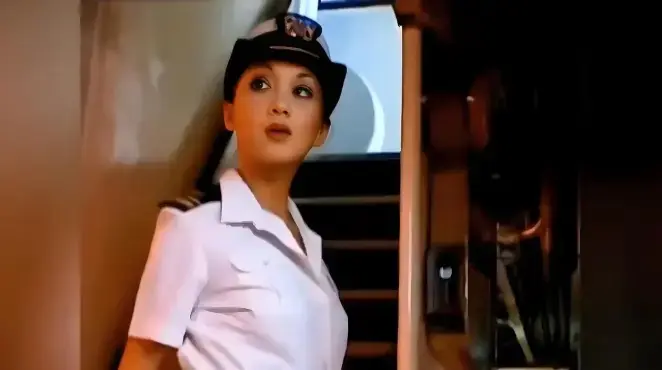《女警奥莎娜》HD高清完整版在线播放-2025年法国电影《女警奥莎娜》全集-国语配音中字未删减版免费观看-夸克网盘迅雷下载