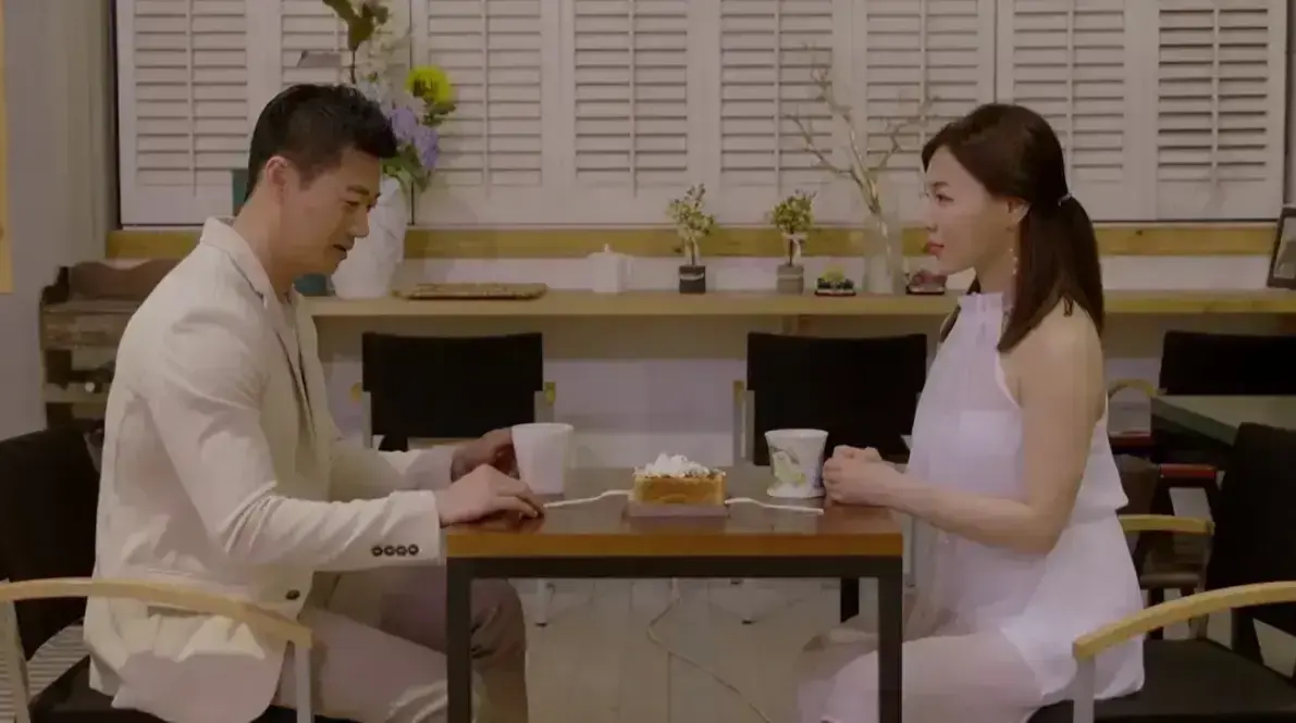 《邻居家妻子》韩语中字1080P未删减资源-我邻居的老婆高清完整版在线观看-百度网盘夸克迅雷下载-《邻居家妻子》百度网盘资源分享