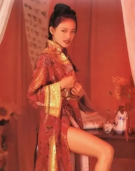 《舒淇舒掰掰》早期经典合集高清资源在线看-舒掰掰大美女经典照片合集免费分享-网盘资源一键速播无广告-完整版在线观看